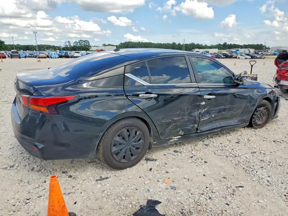 2020 NISSAN ALTIMA S  