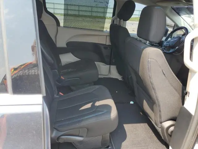 2021 CHRYSLER PACIFICA TOURING  