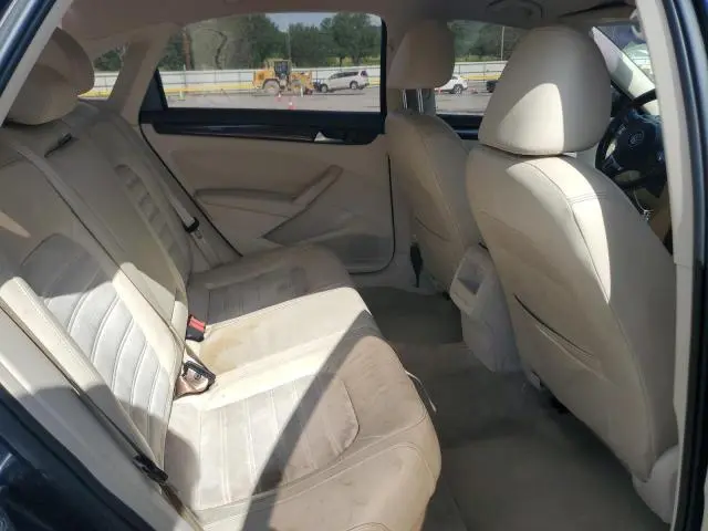 2012 VOLKSWAGEN PASSAT SEL  