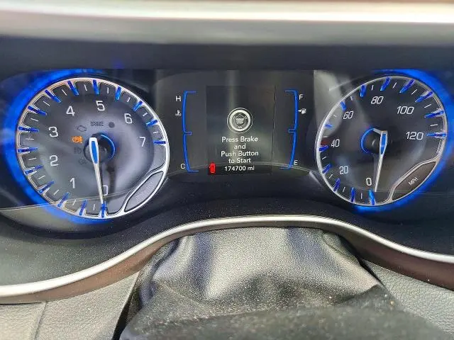 2021 CHRYSLER VOYAGER LX  
