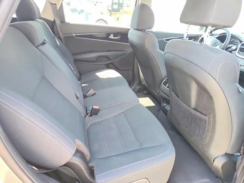 2019 KIA SORENTO LX V6  