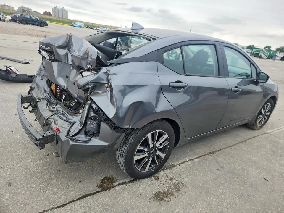 2024 NISSAN VERSA SV  
