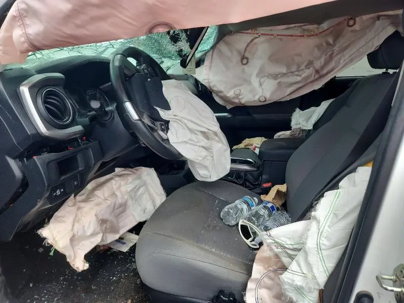 2019 TOYOTA TACOMA SR5 V6  