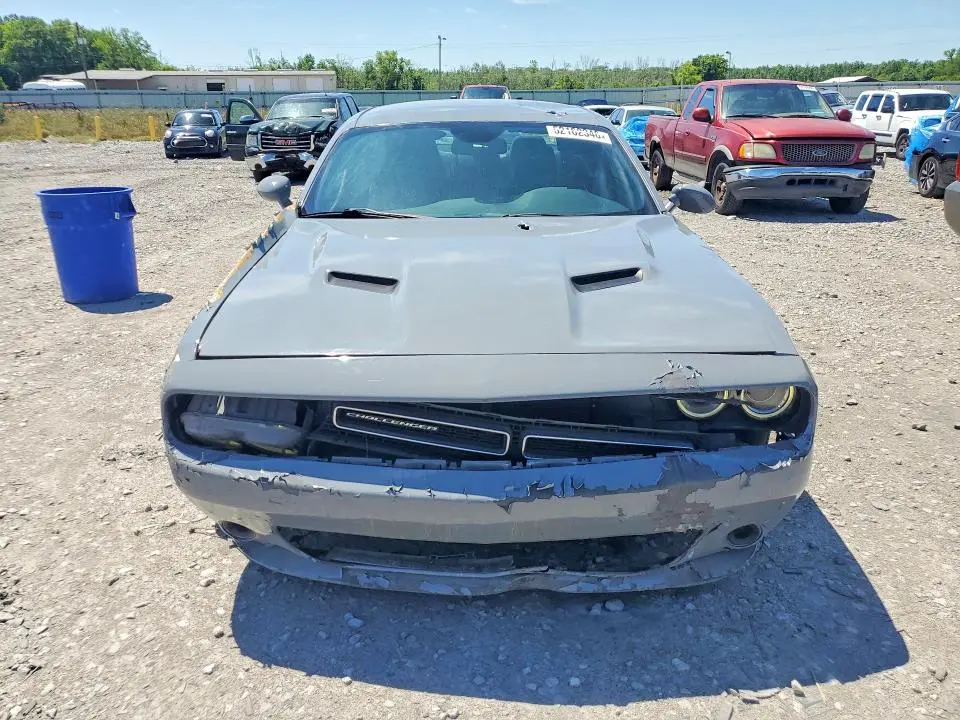 2015 DODGE CHALLENGER SXT  