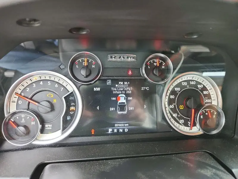 2014 RAM 1500 SLT  