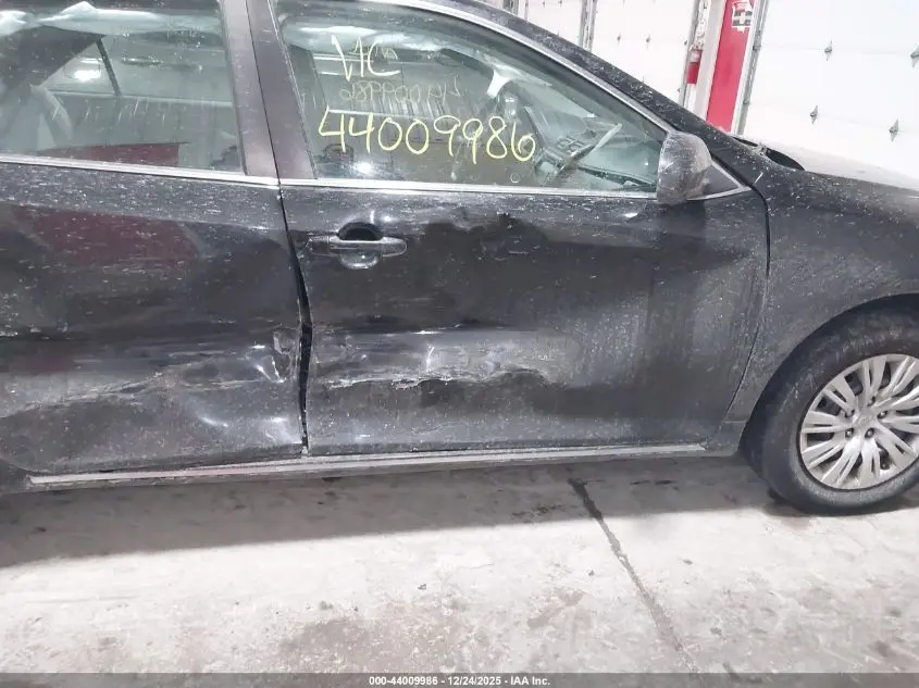 2014 TOYOTA CAMRY LE