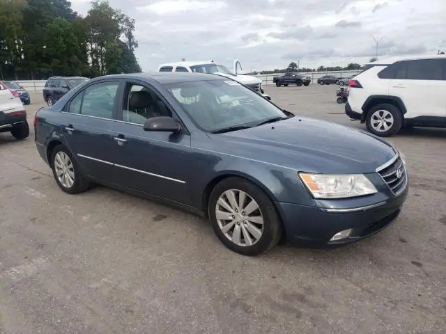 2010 HYUNDAI SONATA SE  
