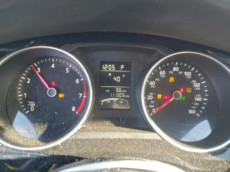 2016 VOLKSWAGEN JETTA SPORT  