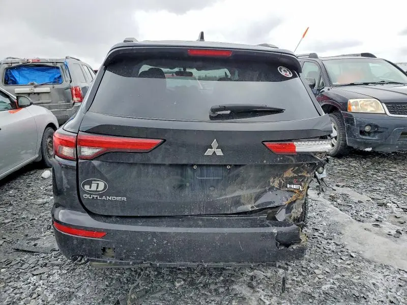 2024 MITSUBISHI OUTLANDER ES  