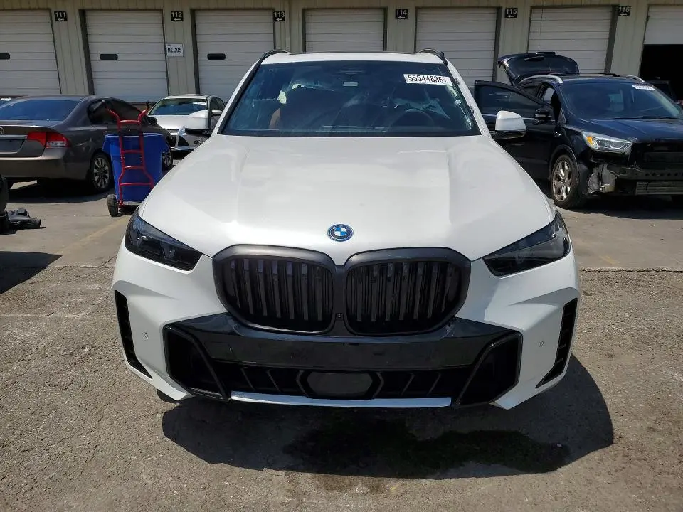 2025 BMW X5 XDRIVE50E  