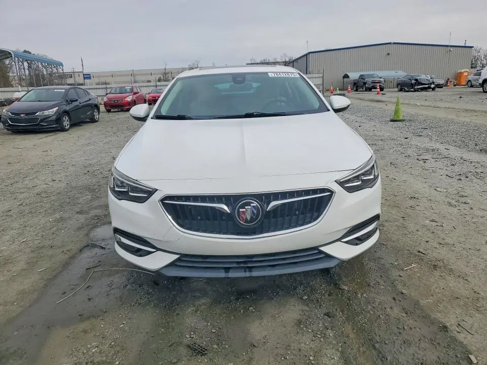 2019 BUICK REGAL ESSENCE  