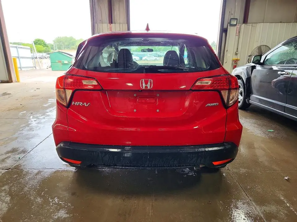 2018 HONDA HR-V LX  
