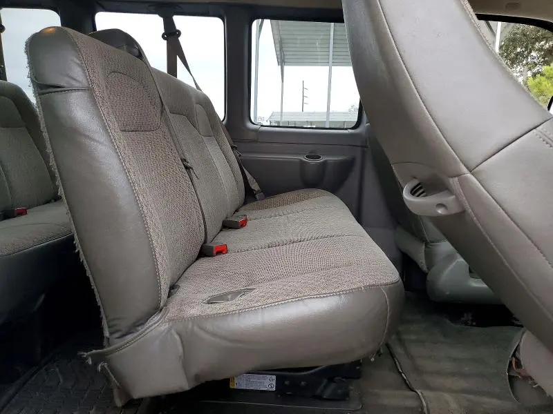 2019 CHEVROLET EXPRESS G2500 LT  