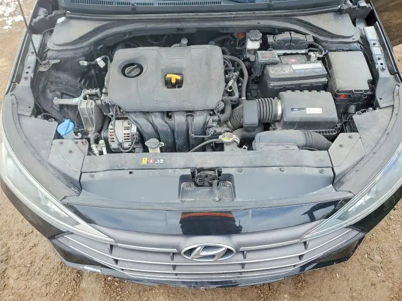 2019 HYUNDAI ELANTRA SE  