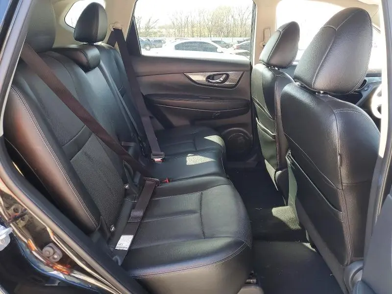 2016 NISSAN ROGUE SL  