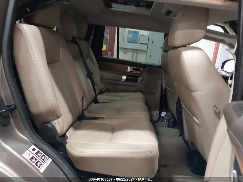 2015 LAND ROVER LR4  
