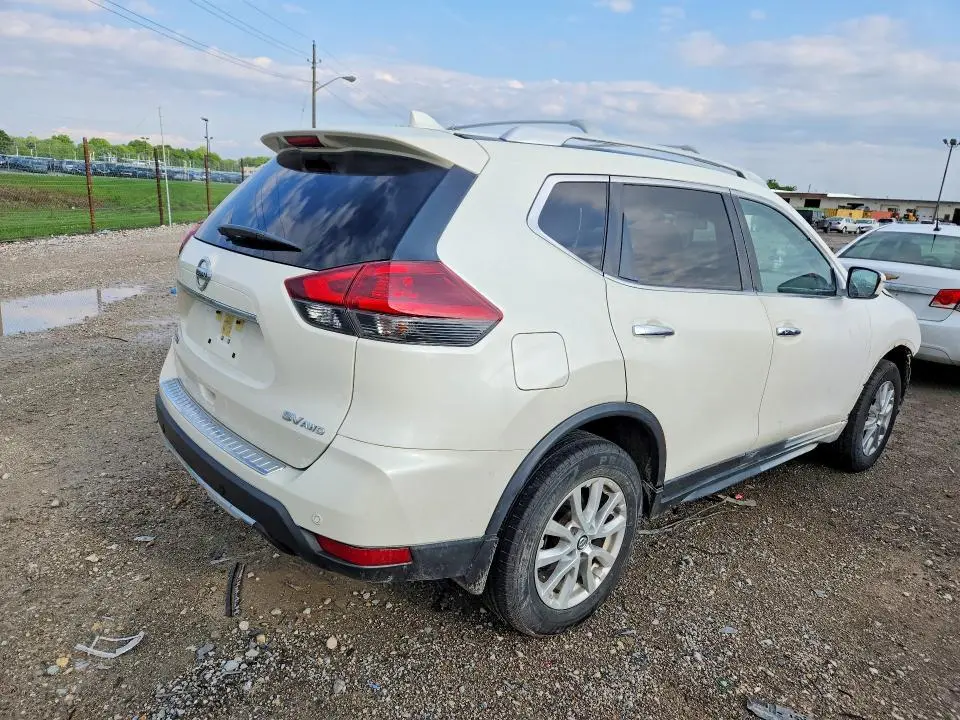 2020 NISSAN ROGUE SV  