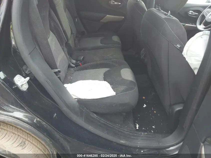 2017 JEEP CHEROKEE SPORT FWD