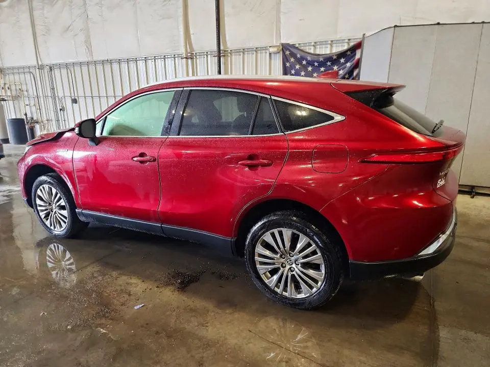2021 TOYOTA VENZA XLE  