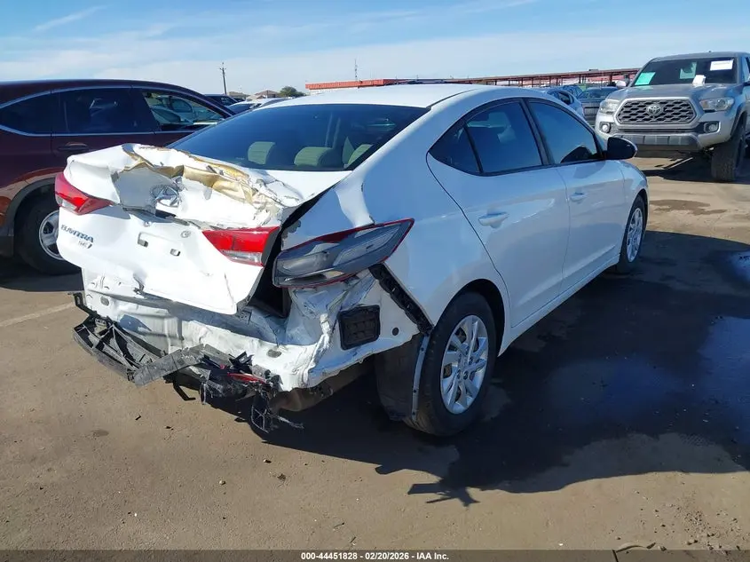 2018 HYUNDAI ELANTRA SE