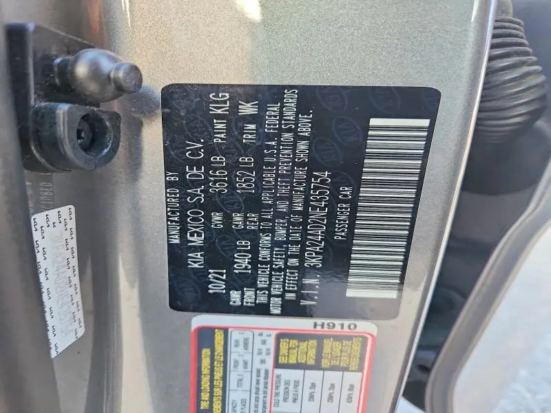2022 KIA RIO S  