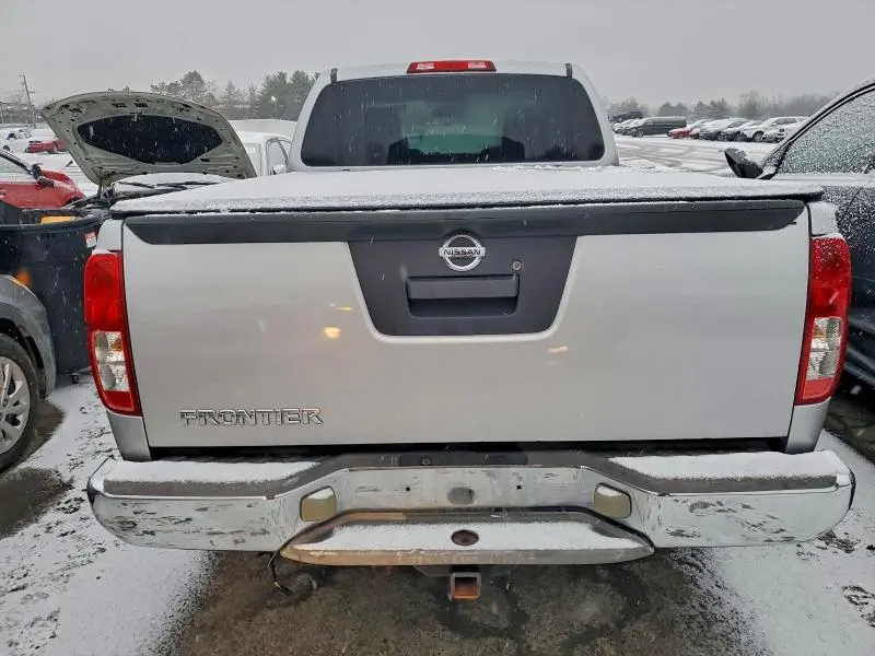 2015 NISSAN FRONTIER S  