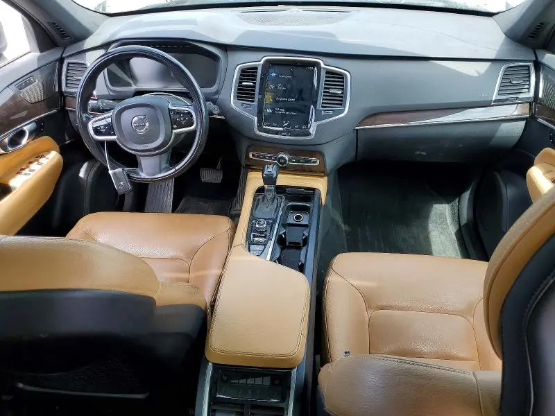 2019 VOLVO XC90 T6 MOMENTUM  