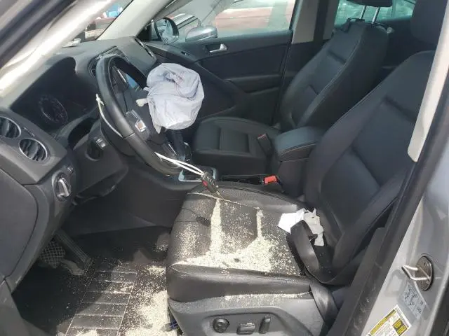 2016 VOLKSWAGEN TIGUAN S  