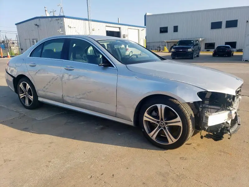 2018 MERCEDES-BENZ E 300  