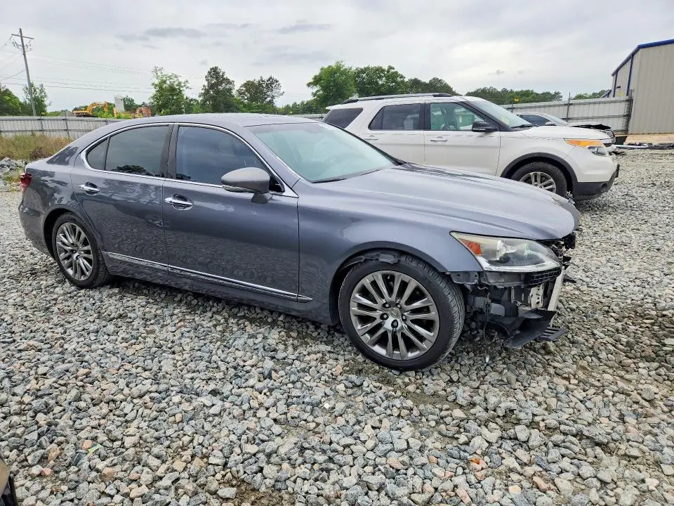 2016 LEXUS LS 460  