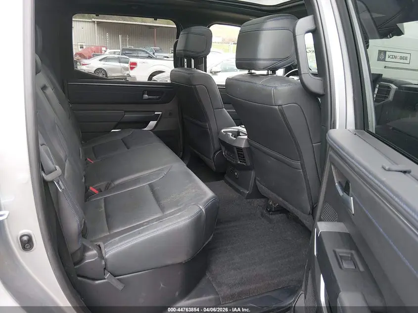 2024 TOYOTA TUNDRA PLATINUM