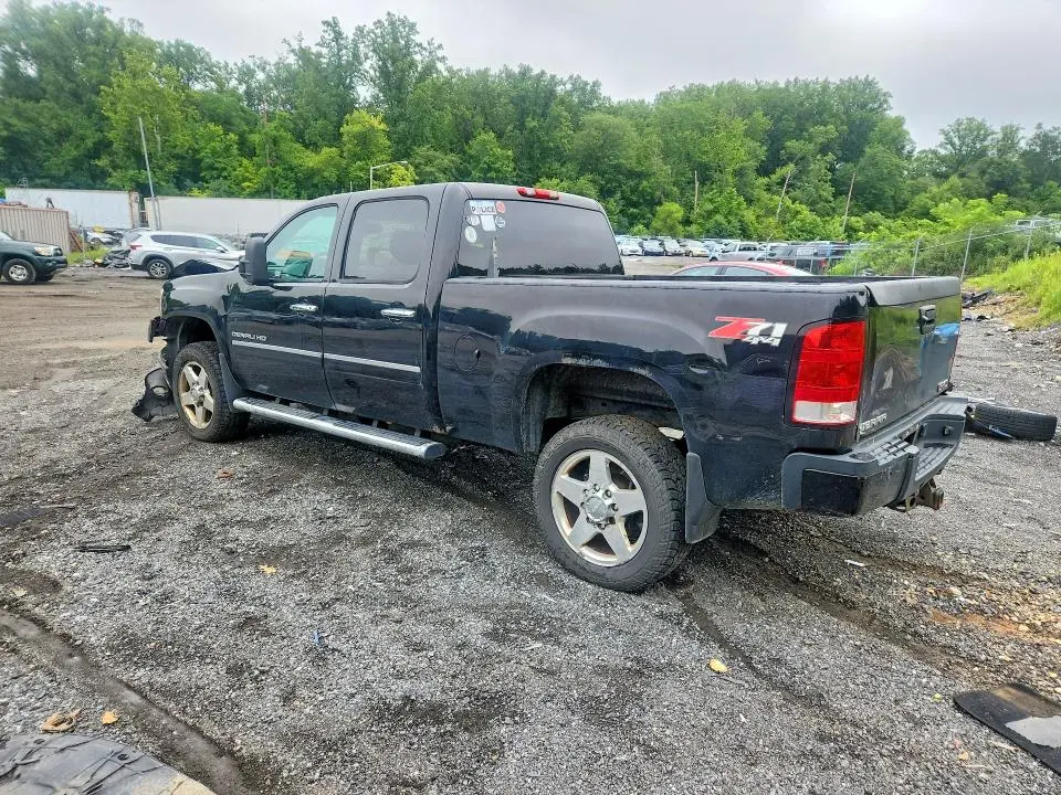2012 GMC SIERRA K2500 DENALI  