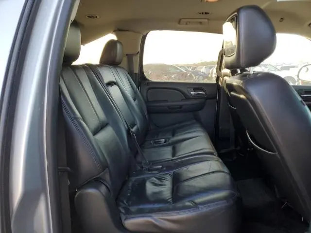 2012 CHEVROLET SUBURBAN K1500 LT  