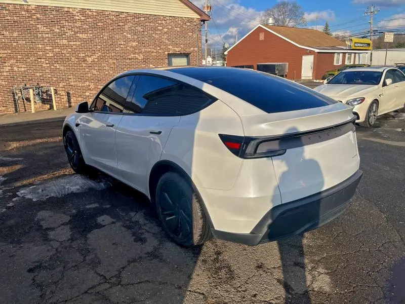 2026 TESLA MODEL Y   