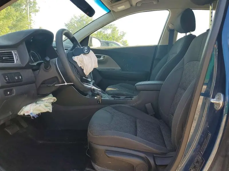 2019 KIA NIRO LX  