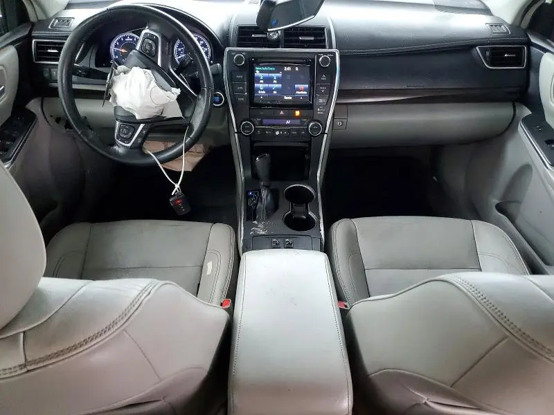2015 TOYOTA CAMRY XLE  