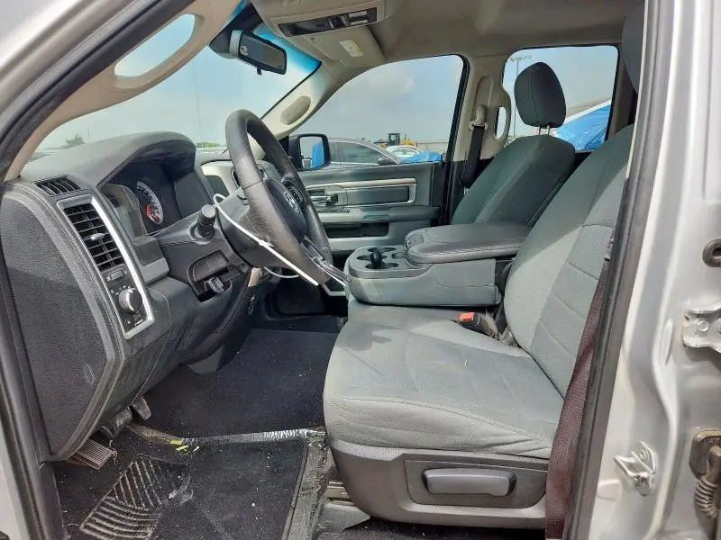 2015 RAM 1500 SLT  