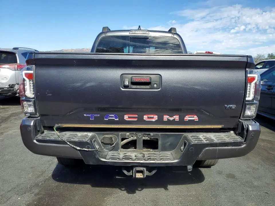 2020 TOYOTA TACOMA TRD SPORT  