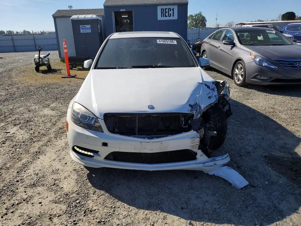 2011 MERCEDES-BENZ C 300  