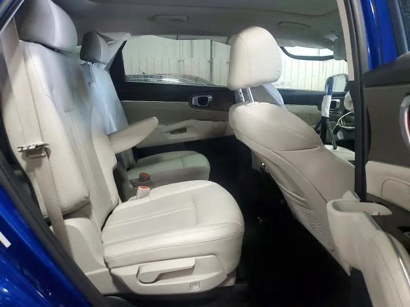 2023 KIA SORENTO SX  