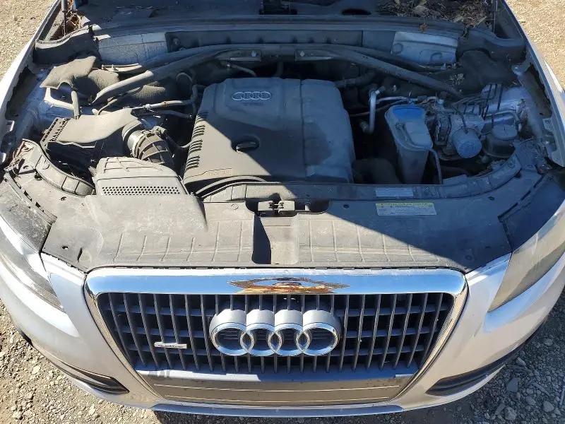 2011 AUDI Q5 PREMIUM  