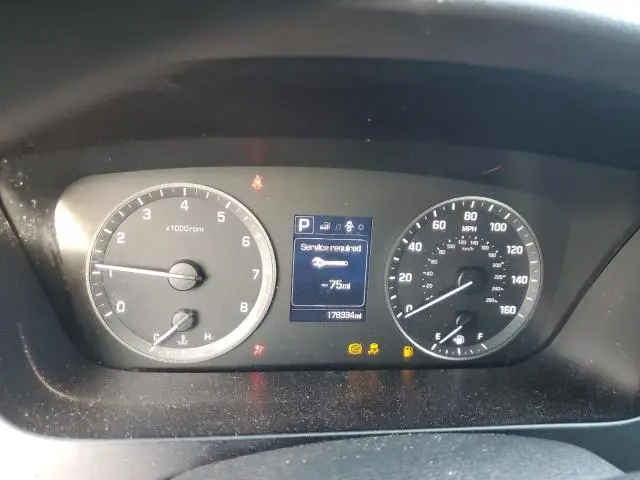 2017 HYUNDAI SONATA SE  