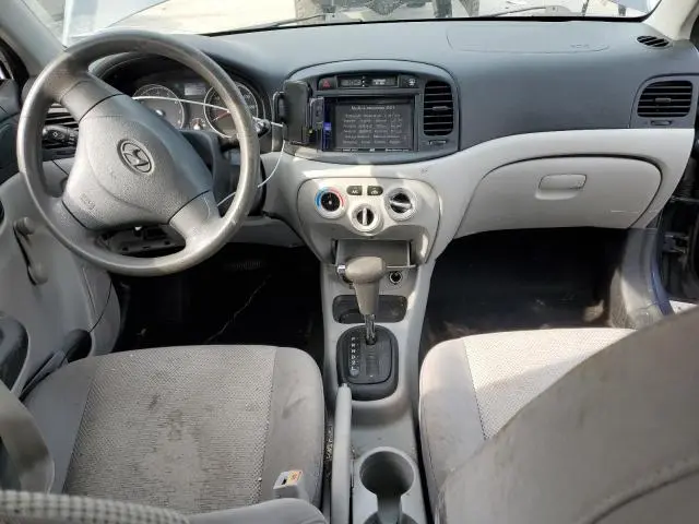 2010 HYUNDAI ACCENT GLS  