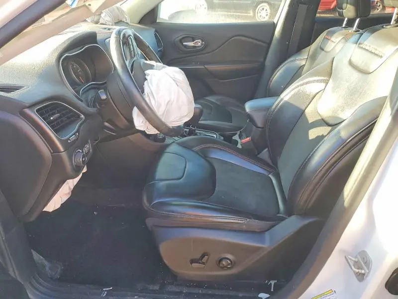 2019 JEEP CHEROKEE TRAILHAWK  