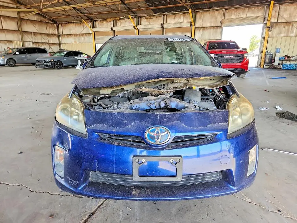 2010 TOYOTA PRIUS III  