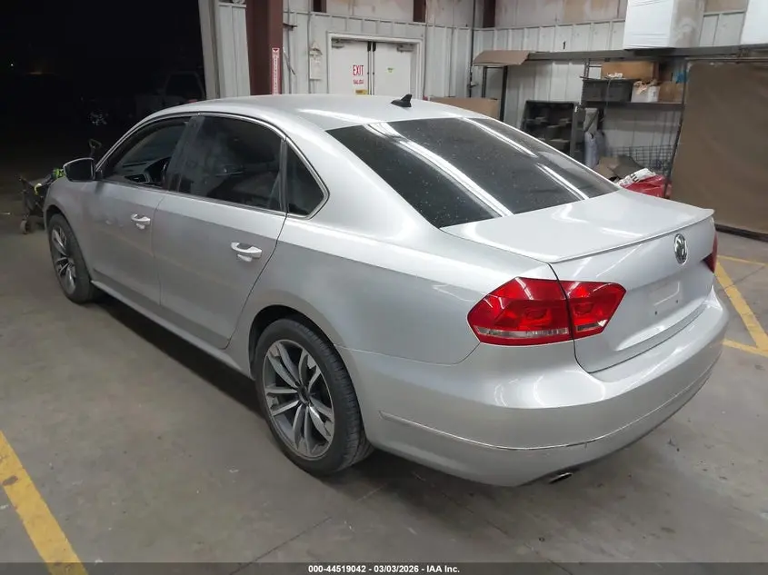2013 VOLKSWAGEN PASSAT 2.0L TDI SEL PREMIUM