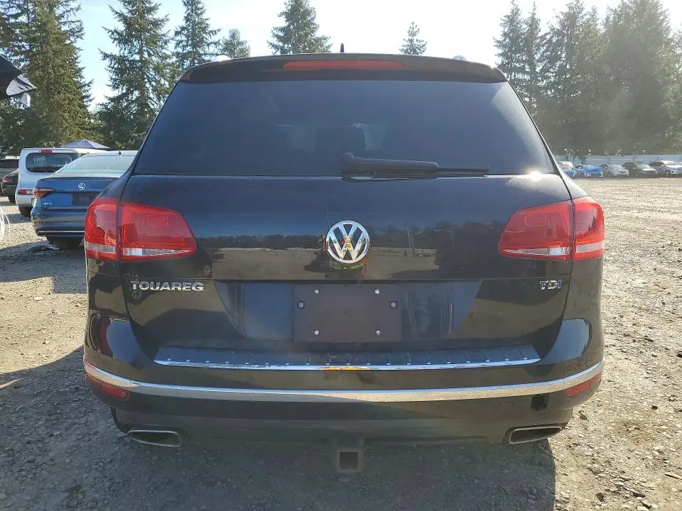 2015 VOLKSWAGEN TOUAREG V6 TDI  