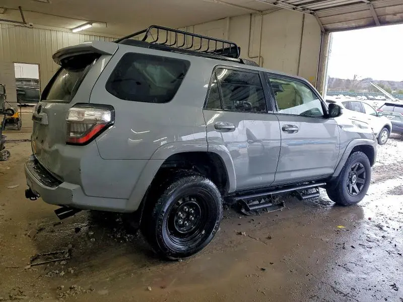 2021 TOYOTA 4RUNNER SR5/SR5 PREMIUM  