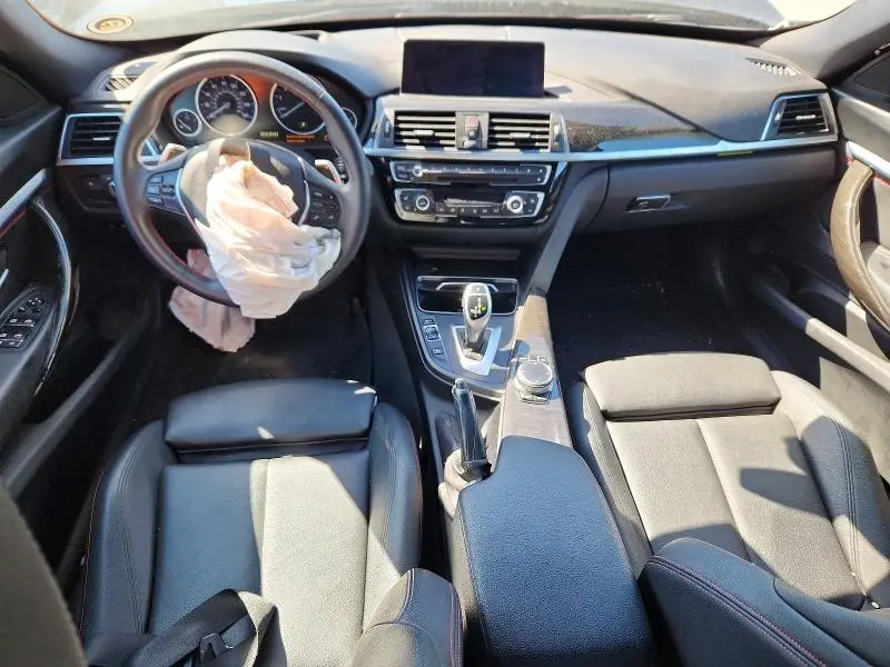 2018 BMW 330 XIGT  