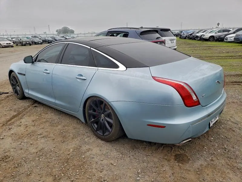2012 JAGUAR XJ   
